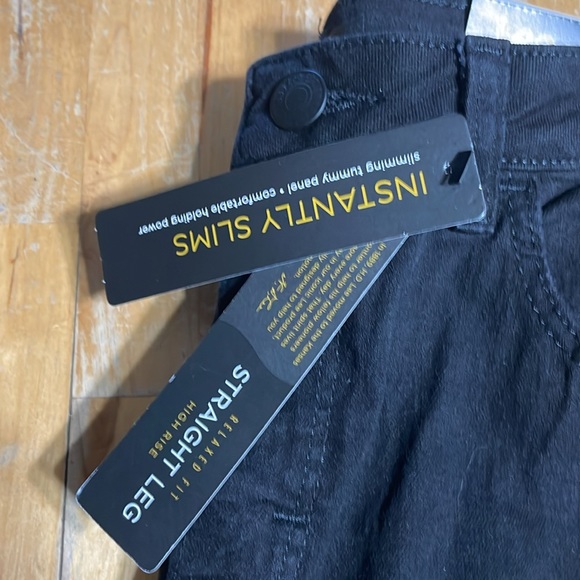 BNWT Women’s Lee straight leg high rise black jeans - Picture 2 of 8